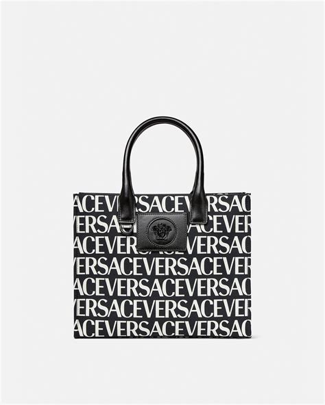 poloche versace de mujer|Versace: Bolso tote Extra Large Mujer .